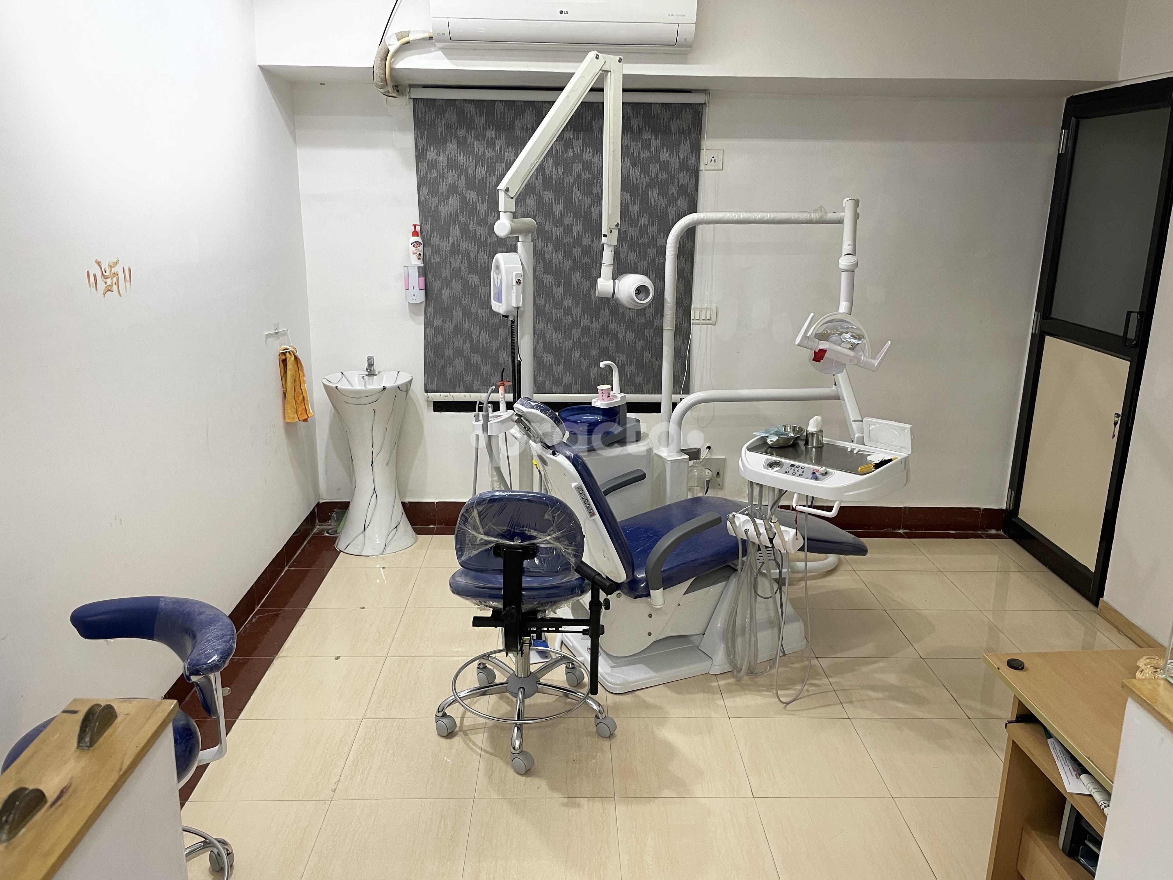 Consultation Room at Dr. Parakh's Dental and Implant Centre Kilpauk Chennai