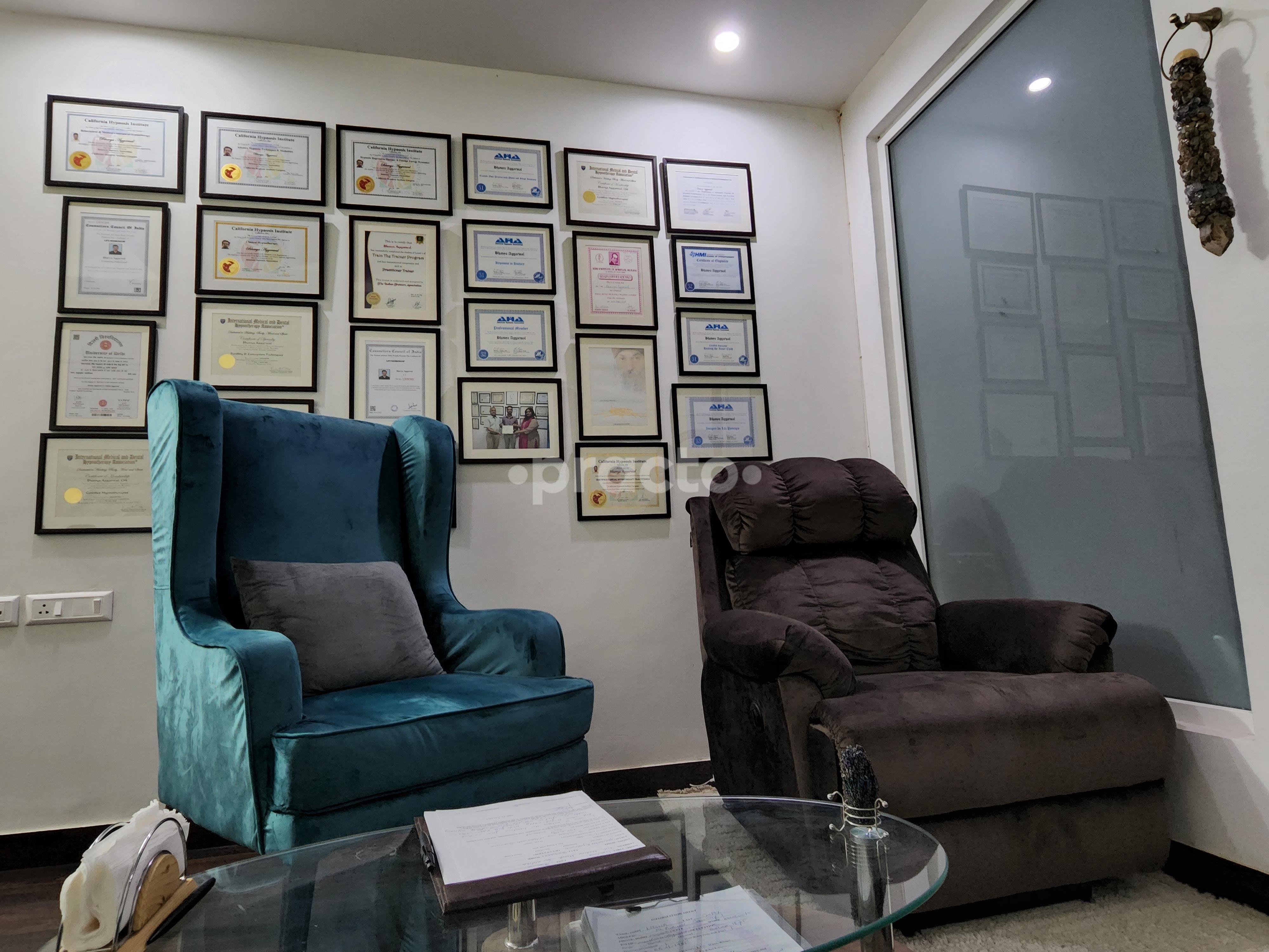 Therapy/Massage Room at California Hypnosis Institute Noida Gaur City Noida