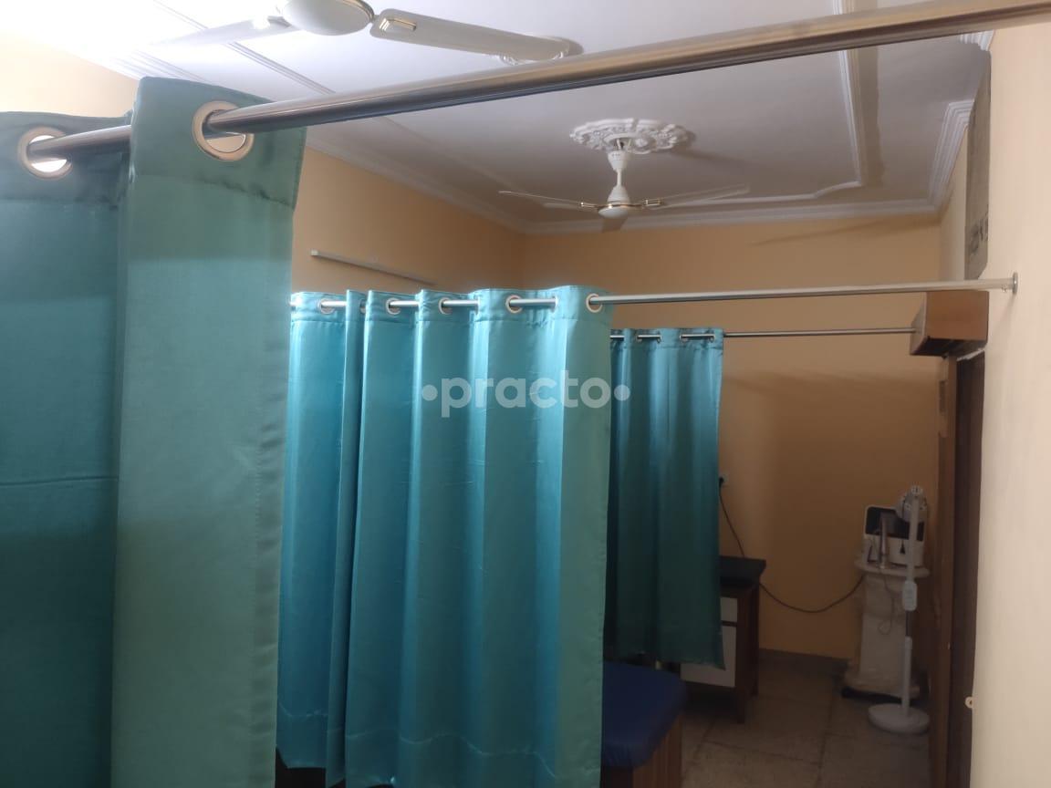 Equipment Area at ReCure Physiotherapy Osteopathy and Chiropractic Clinic Sector-15 Panchkula