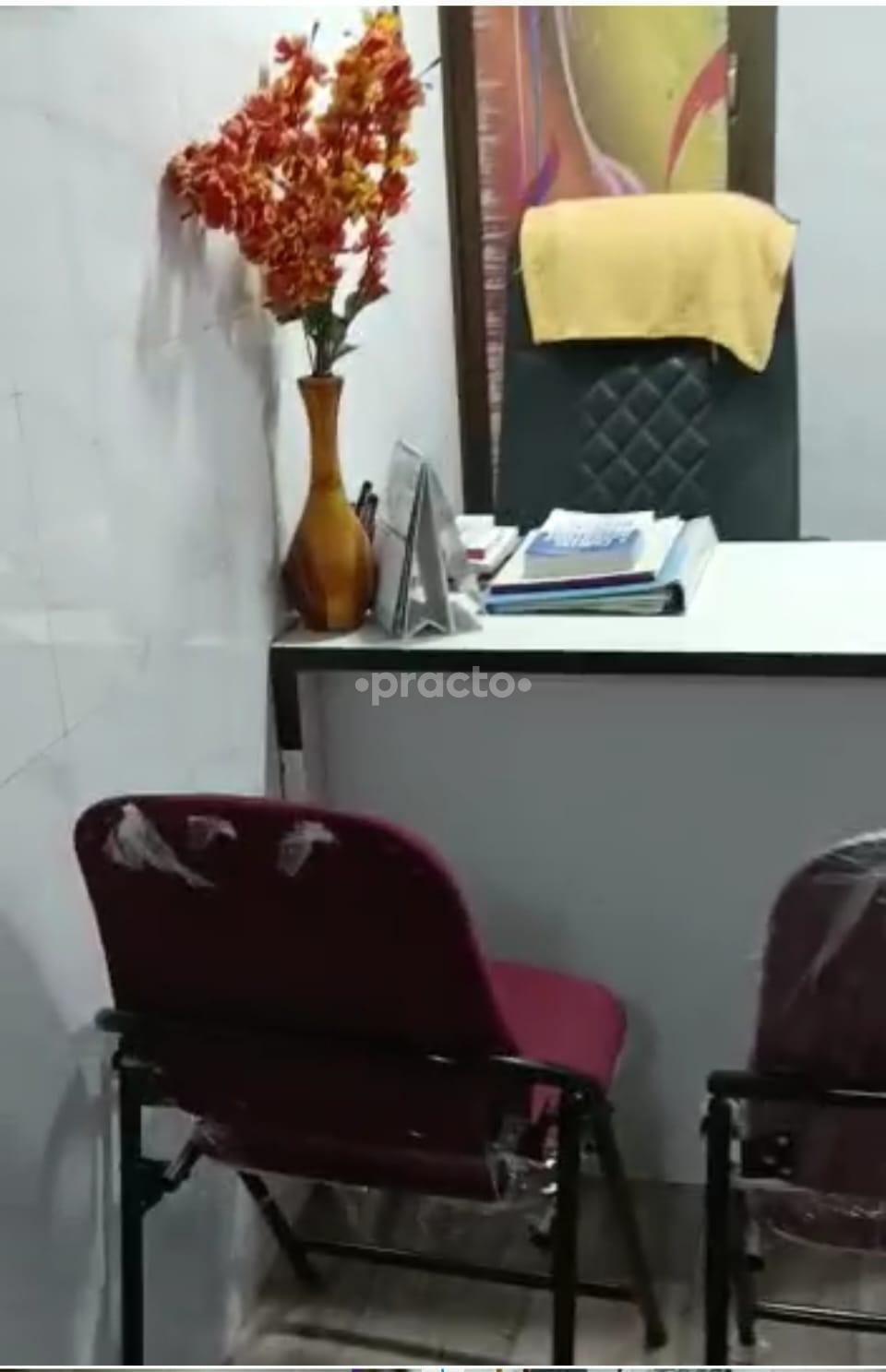 Consultation Room at Nu-Life Homoeopathy Clinic Kalbadevi Mumbai