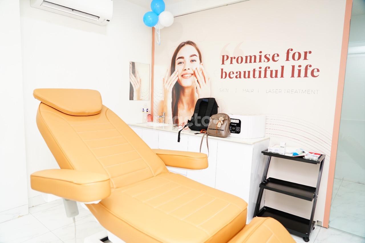 Operation Room at Urban Skin And Hair Clinic FC Road Pune