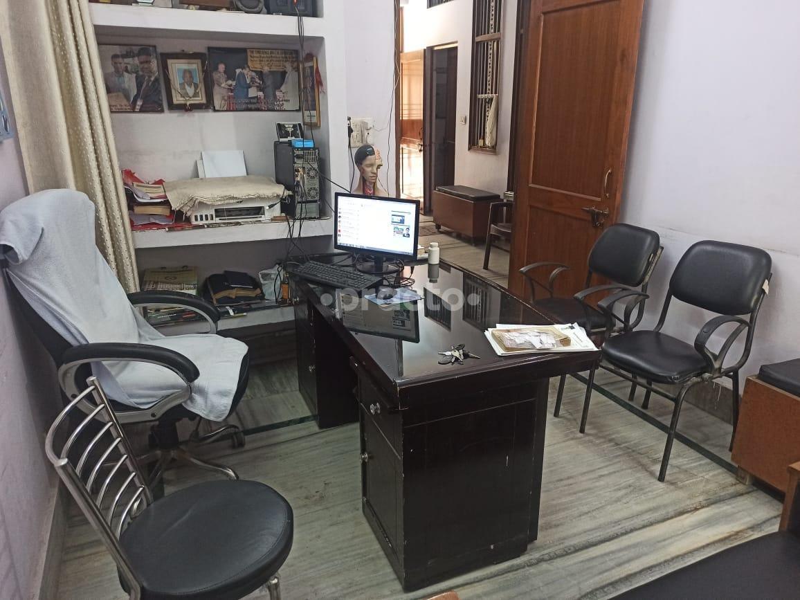 Consultation Room at Ayush Health Centre Brij Vihar Ghaziabad
