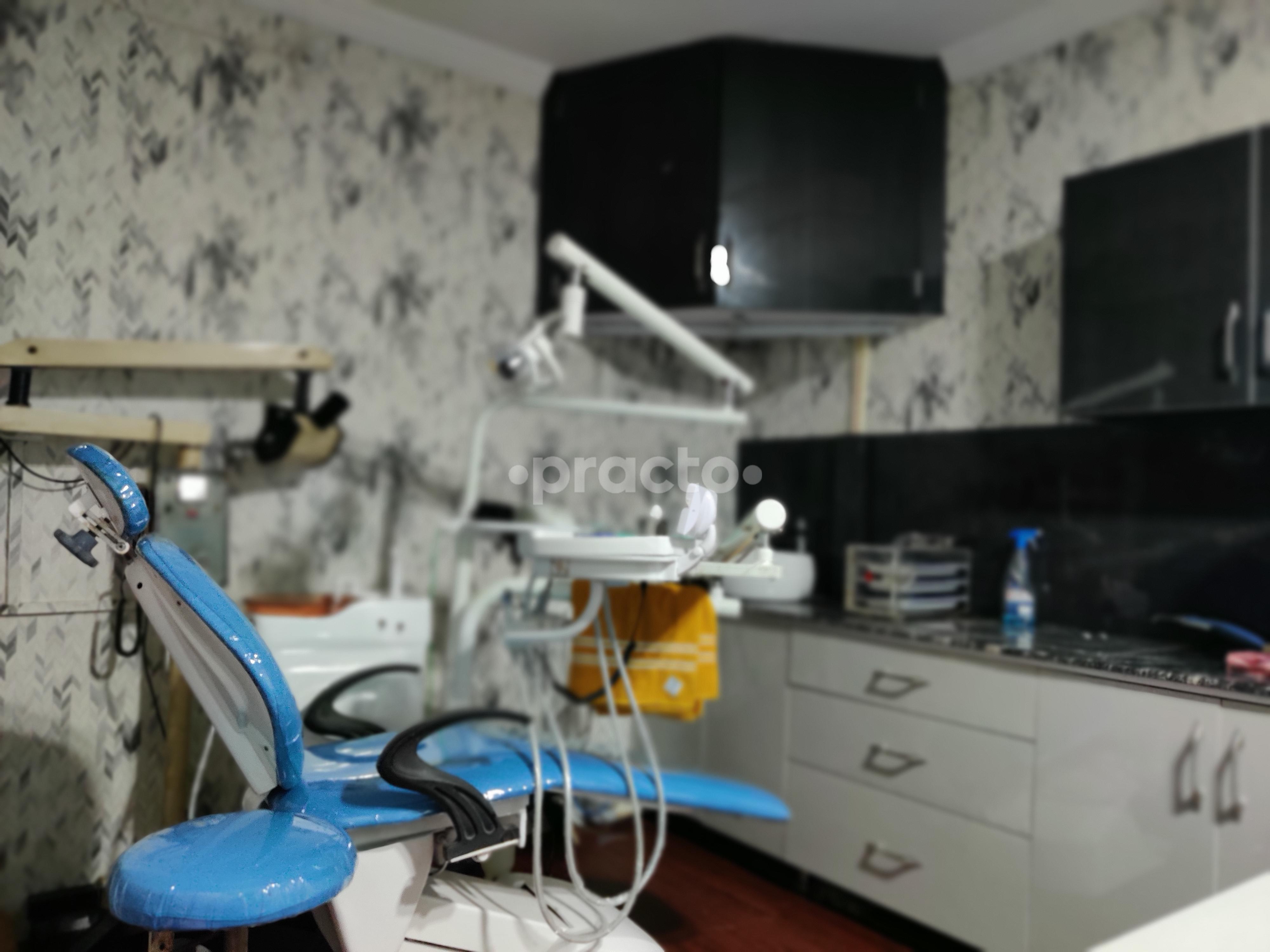 Equipment Area at Smile On- Multispecialty Advanced Dental Clinic & Orthodontic Centre Triveni Nagar Lucknow