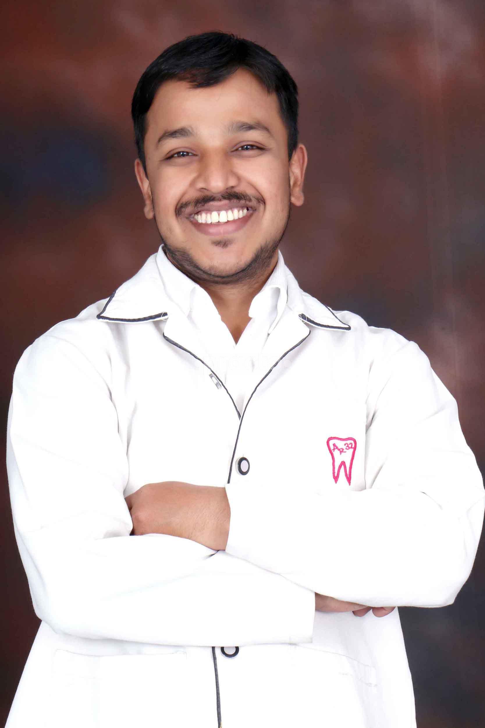 Consultation Room at AR 32 Signature Smiles Executive Poly Dental Care Centre Hadapsar Pune