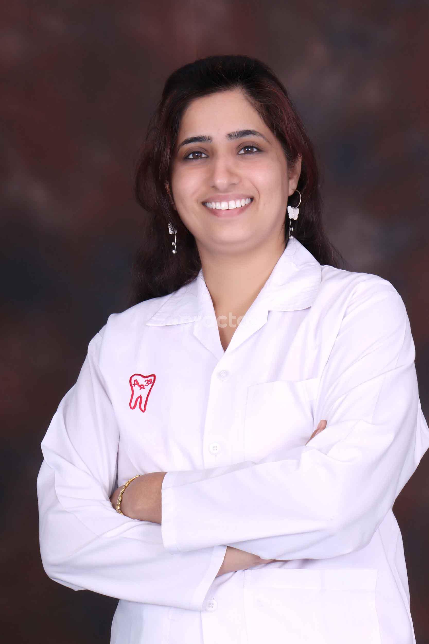 Consultation Room at AR 32 Signature Smiles Executive Poly Dental Care Centre Hadapsar Pune