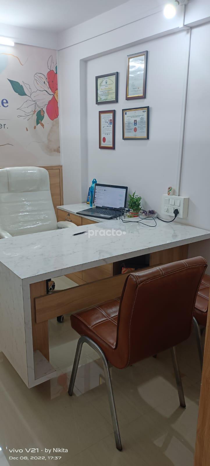 Consultation Room at Periwinkle Skin, Hair & Laser Clinic Panchvati Nashik