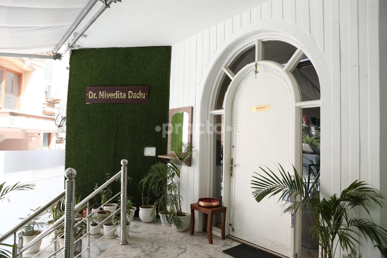 Outside Area at Dmc Trichology Hair Transplant Clinic Vasant Vihar Delhi