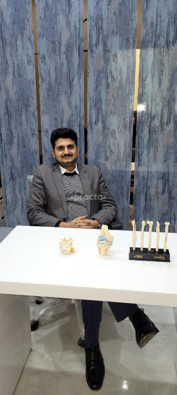 Consultation Room at Dr. Abhishek Kumar Orthopaedics & Sports Injury Center Sector 119 Noida