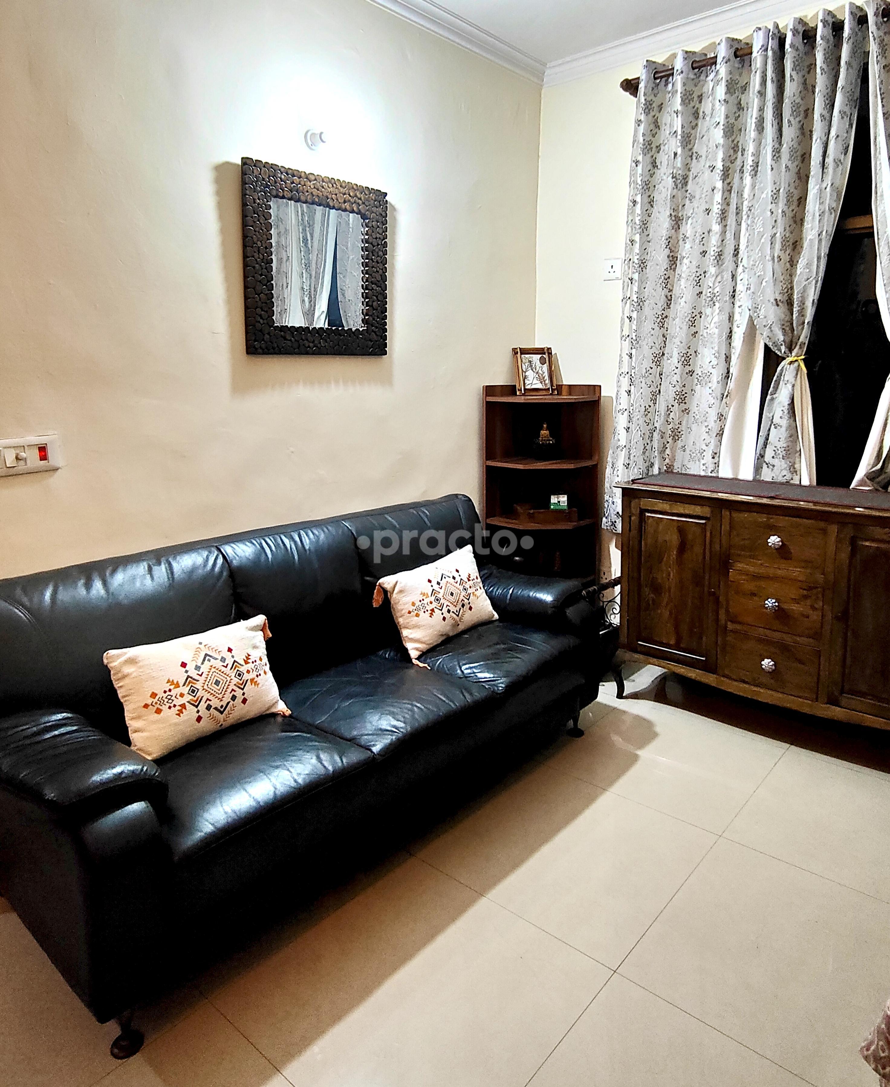 Reception Area at Sakshi Verma: Counseling & Psychotherapy Centre Gurjinder Vihar Greater Noida