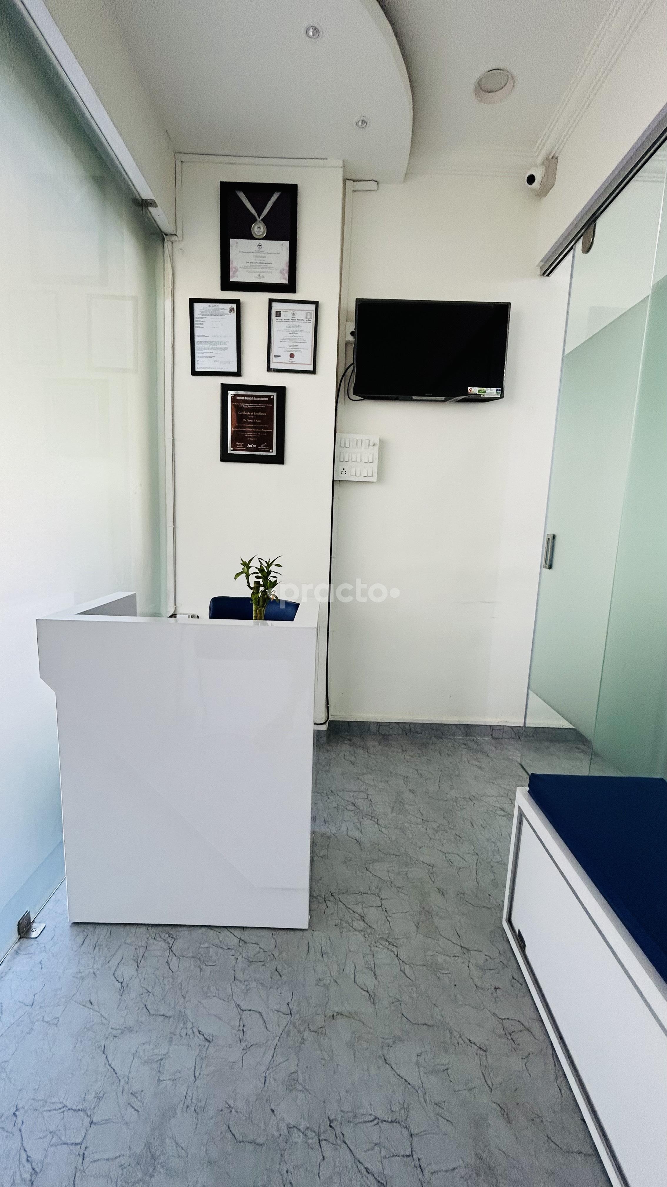 Reception Area at Dentofix Dental Clinic Oshiwara Mumbai