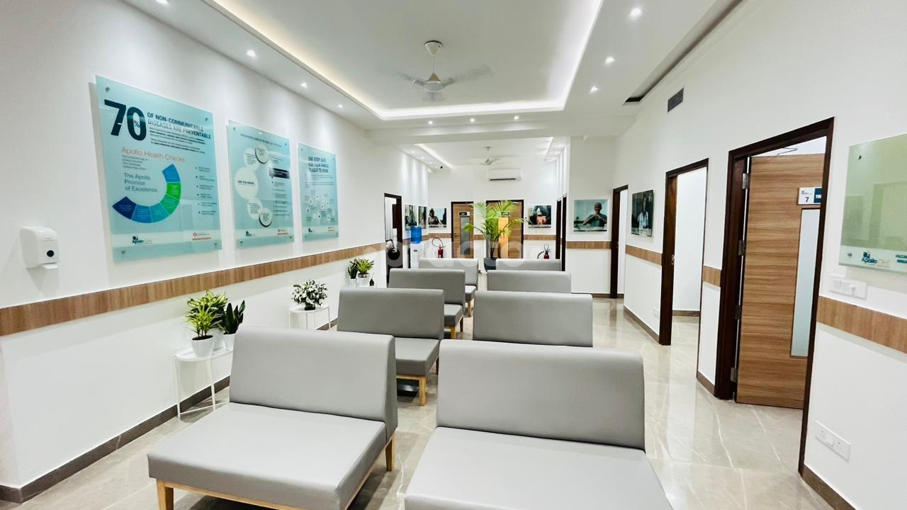 Waiting Area at Apollo Clinic East Of Kailash Delhi