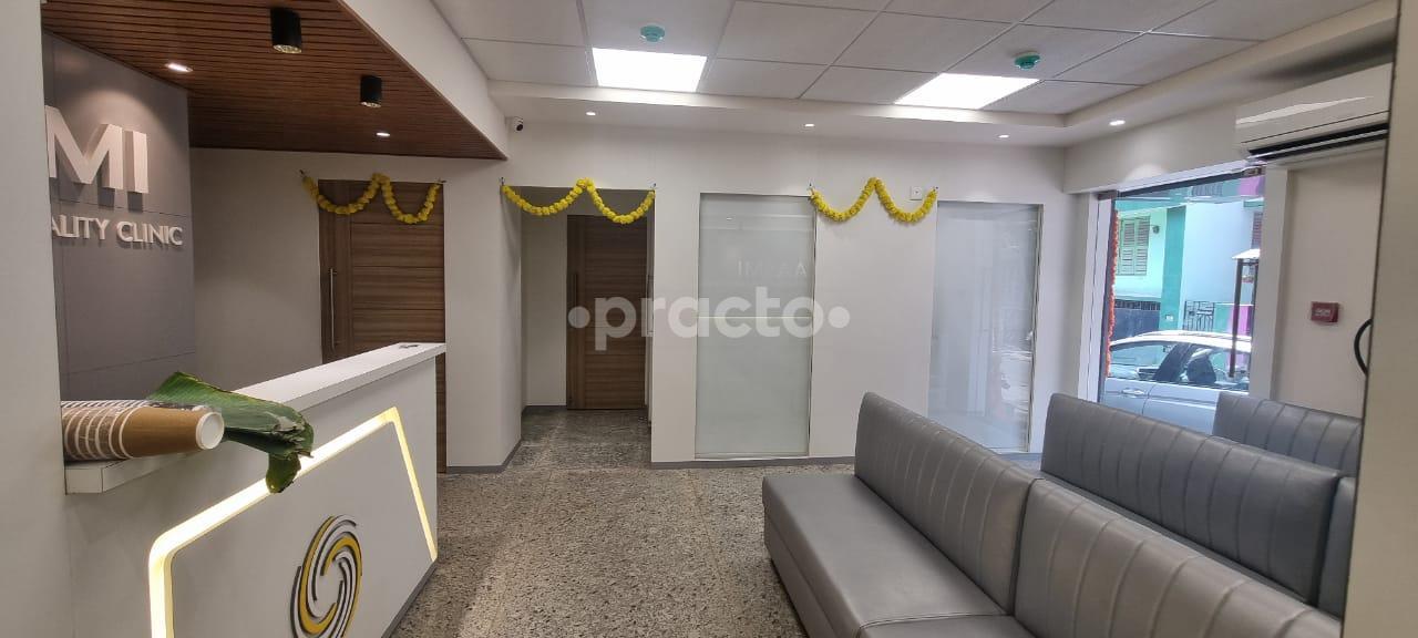 Waiting Area at Aasmi Skin & Multispeciality Clinic Lake Town Kolkata