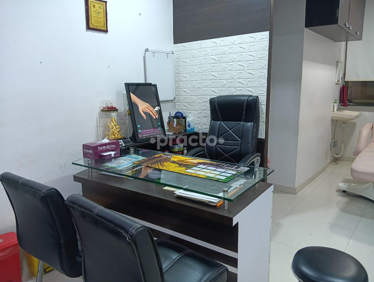 Waiting Area at Rn Healthcare Kharghar Navi Mumbai