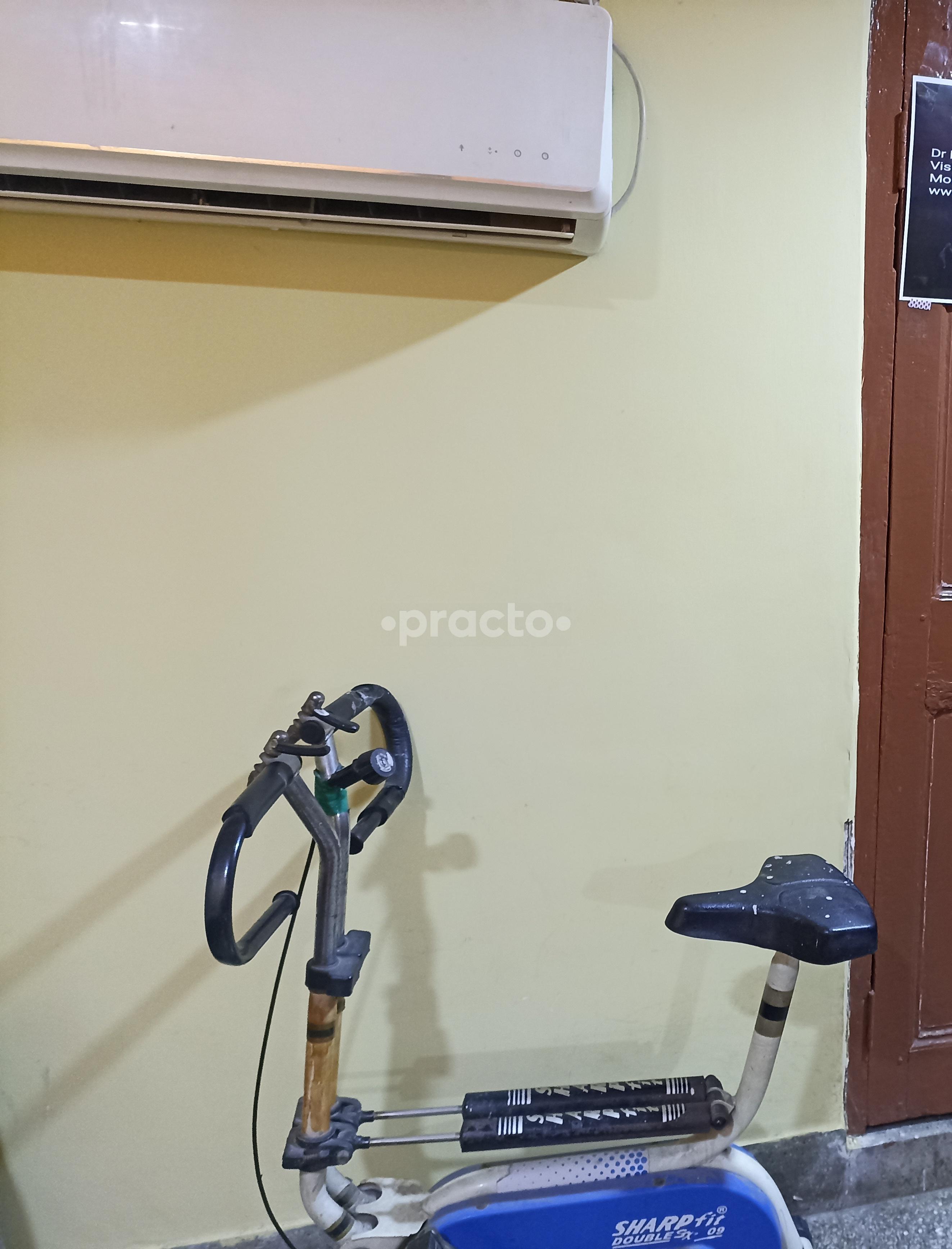 Exercise Area 1 at Dr Syed Ragheeb Alam Clinic Jaitpur Delhi