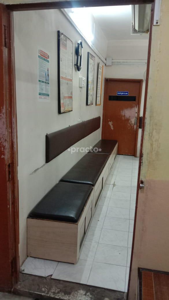 Dr Vijay Bhodle Clinic South Tukoganj Indore