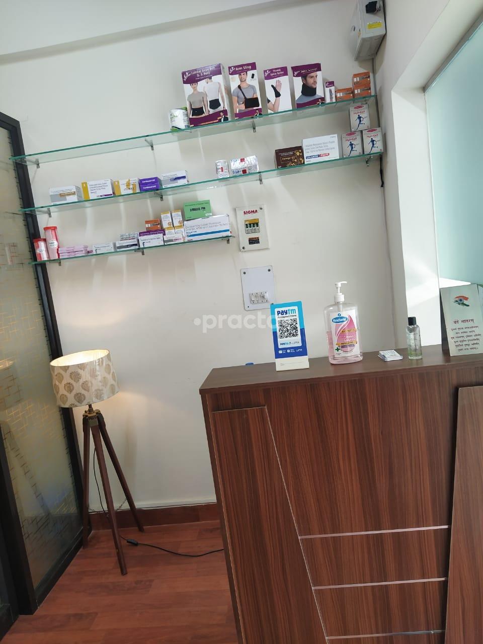 Reception Area at Bhavyam Orthopaedic And Chest Clinic Sushant Lok I Gurgaon