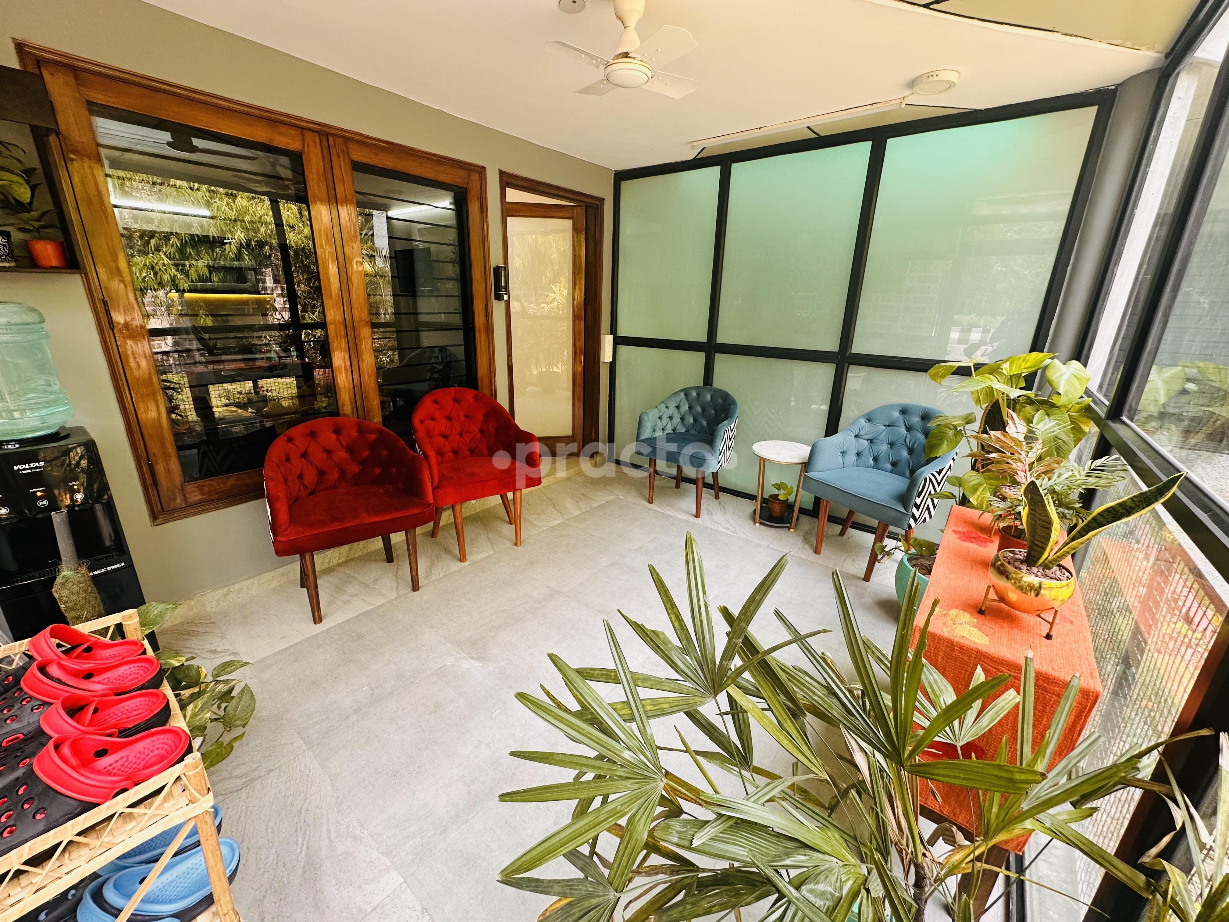 Waiting Area at Tooth Whisperer Sector 28 Noida