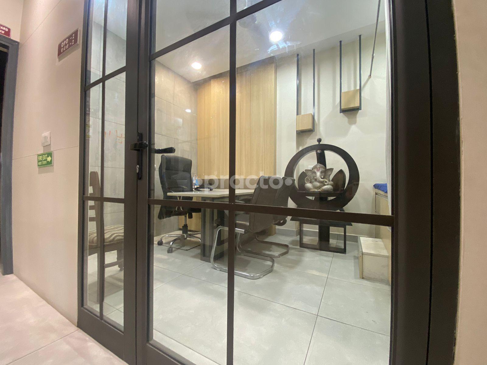 Consultation Room at Vishvam Hospital Model Town Ludhiana