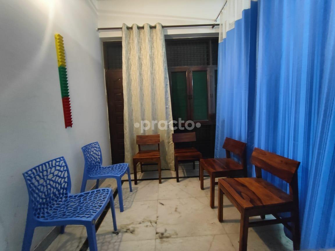 Waiting Area at Physioca - Physiotherapy For Wellness Sector 52 Noida
