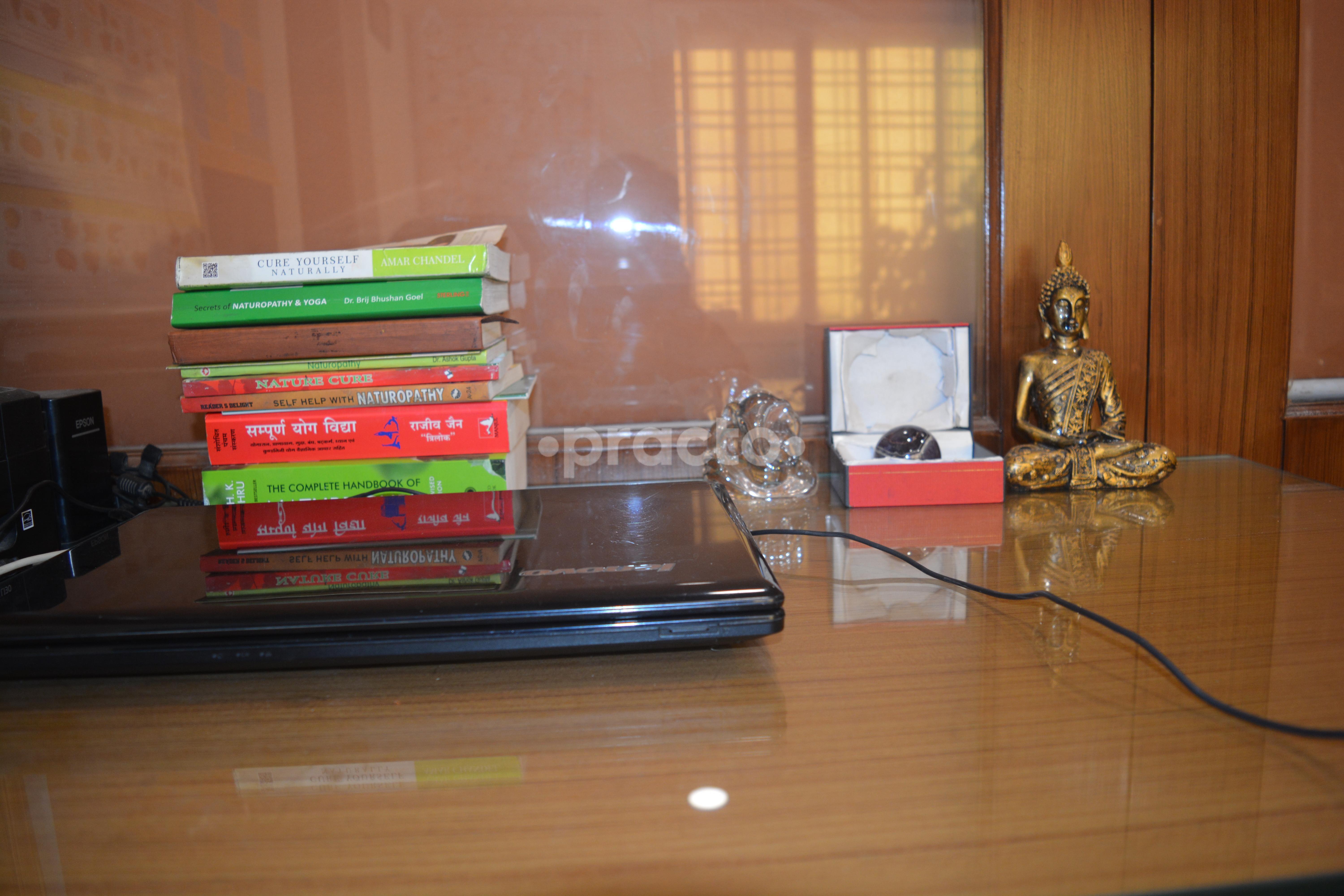 Waiting Area at Yuvaan Naturopathy & Ayurved Center Indirapuram Ghaziabad