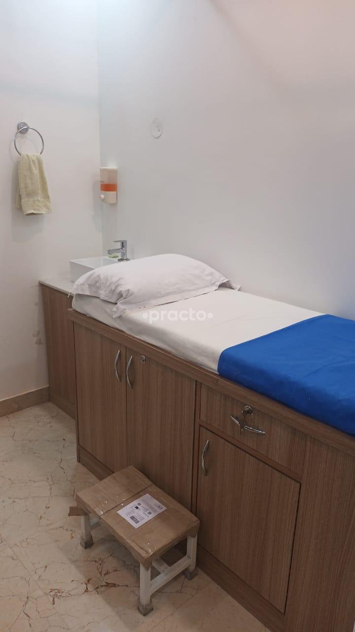 Entrance at Aishani Clinic Dwarka Sector 11 Delhi