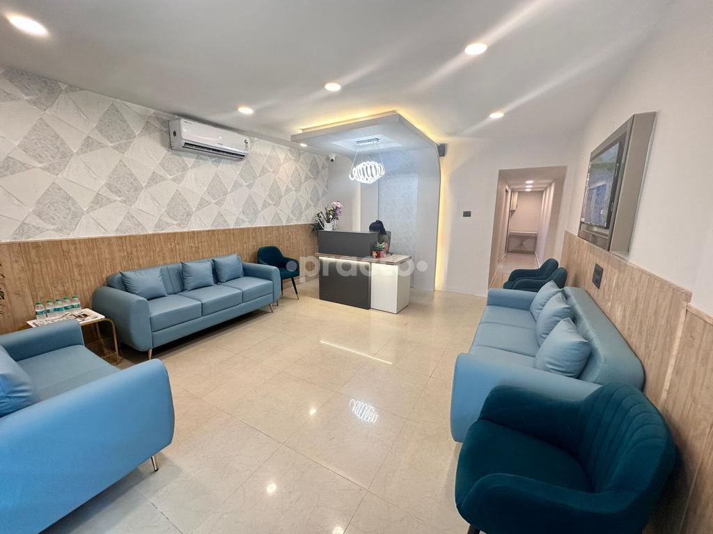 Waiting Area at Dr Dua's Speciality Clinic Greater Kailash Part 2 Delhi