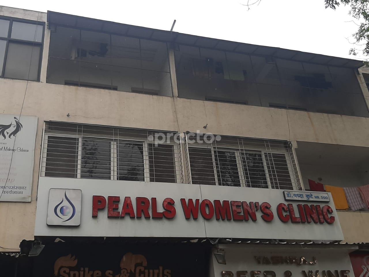 Establishment board at Pearls Women's Clinic Old Gangapur Naka Nashik