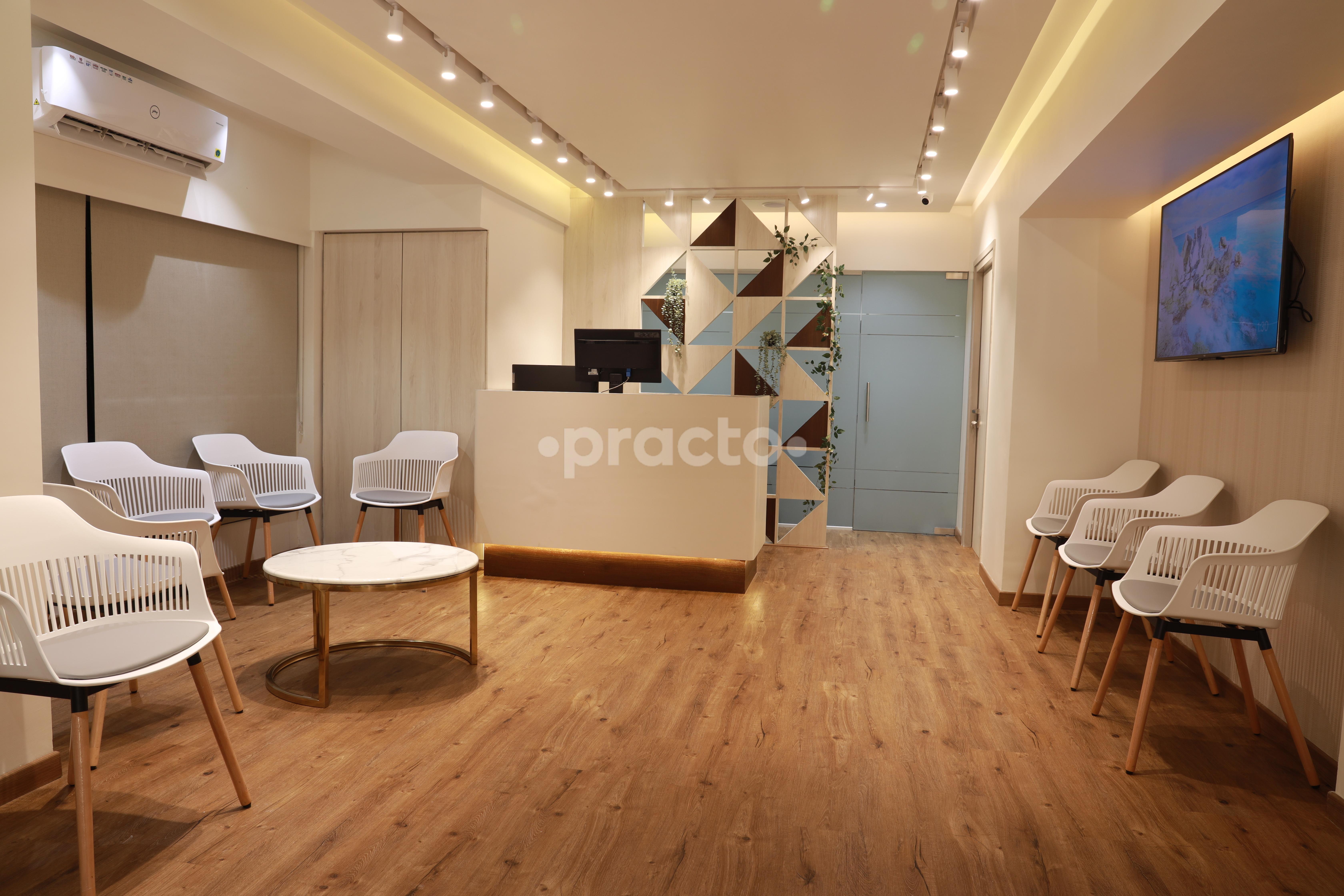 Reception Area at Dr. Jeenam Shah- Respire Chest Clinic Prabhadevi Mumbai