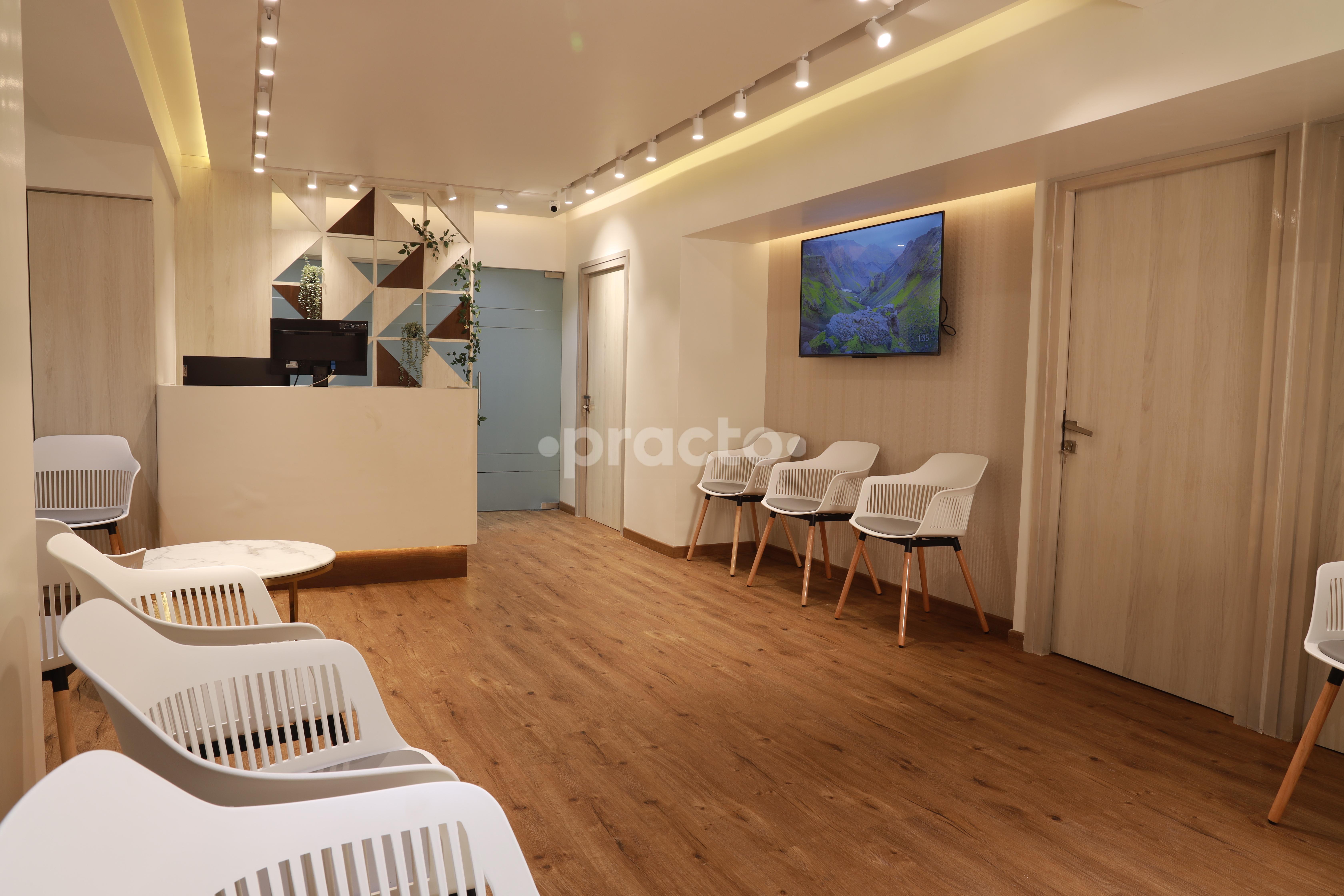 Waiting Area at Dr. Jeenam Shah- Respire Chest Clinic Prabhadevi Mumbai