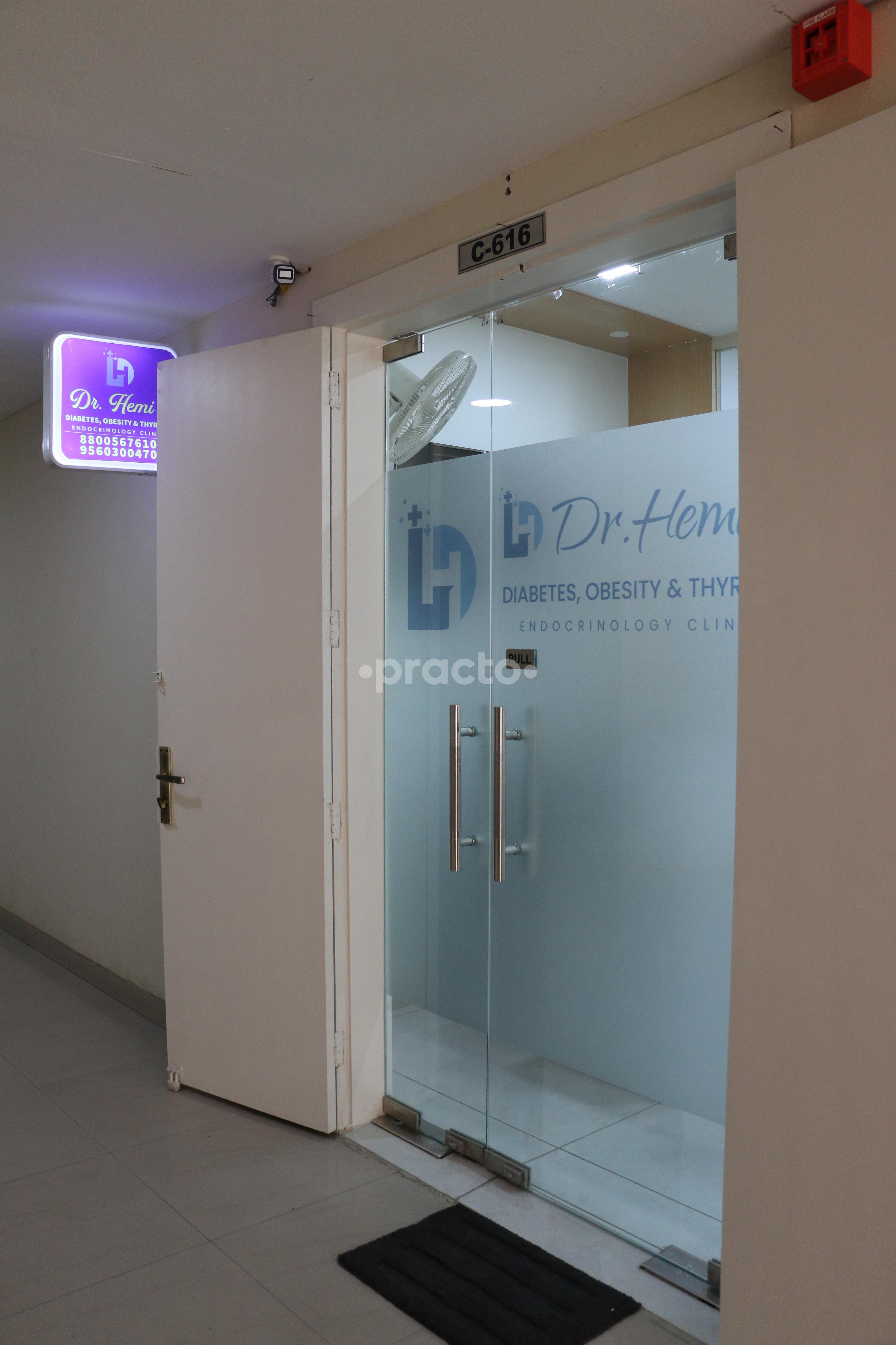 Outside Area at Dr Hemi's Endocrinology & Longevity Clinic Gurgaon Sector 50 Gurgaon