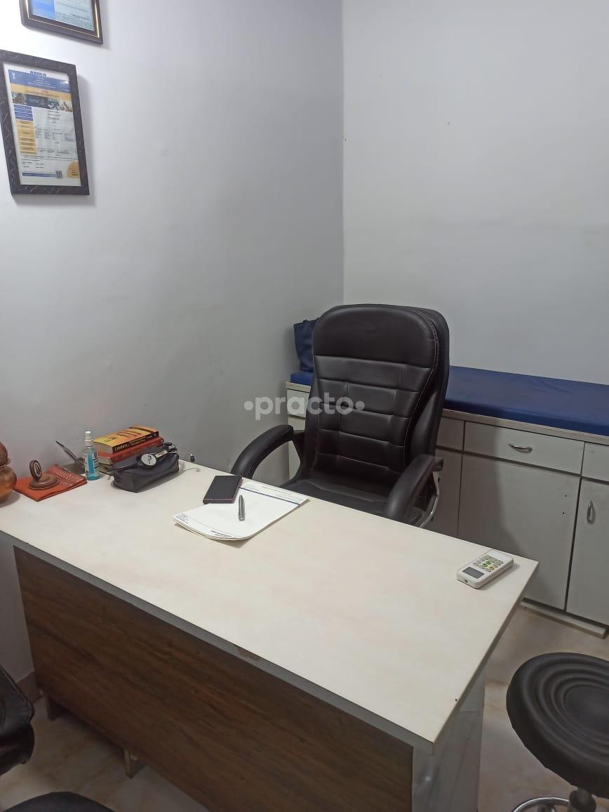 Consultation Room at Holistic Homoeocare Gurgaon Sector 56 Gurgaon