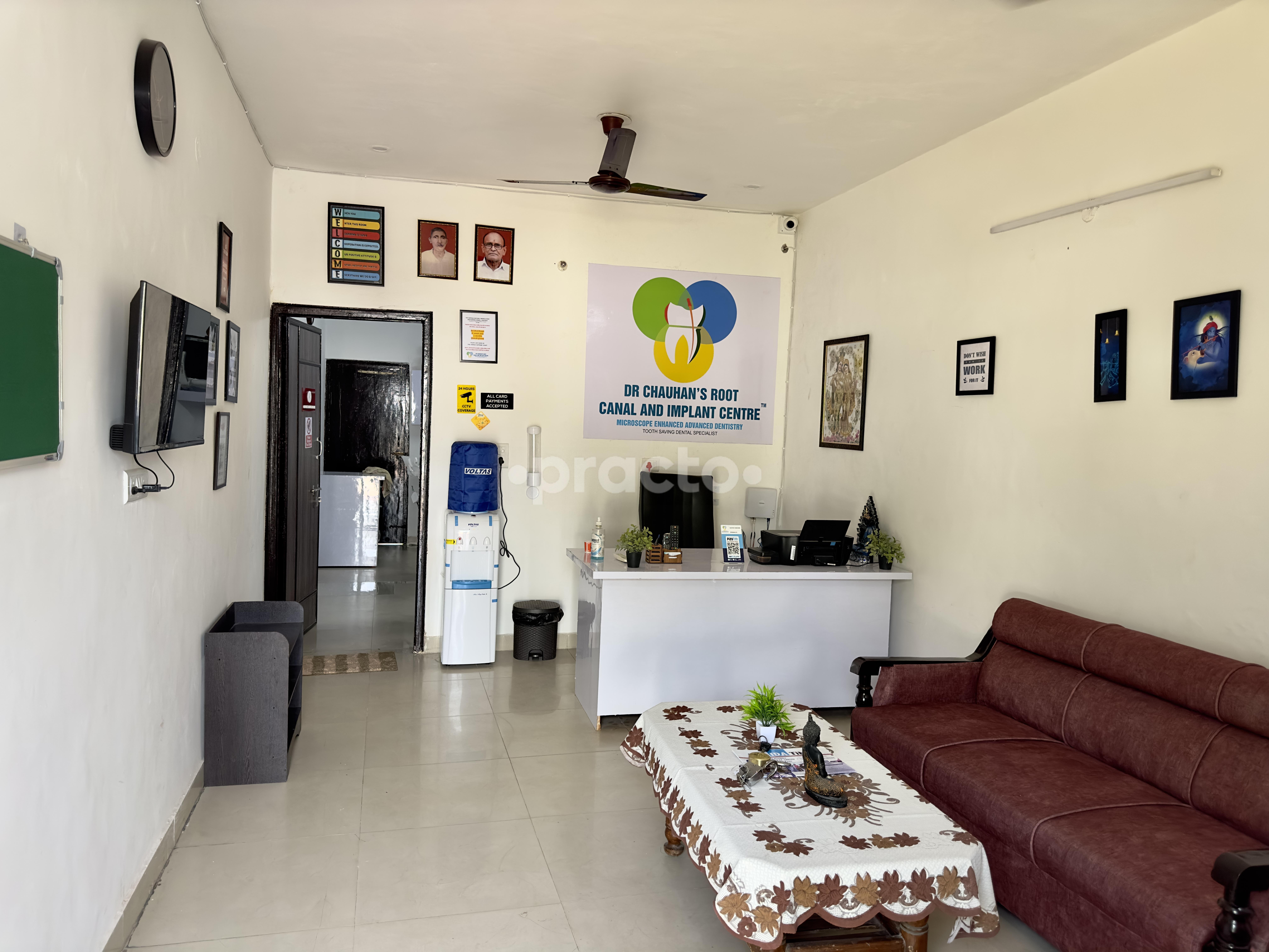 Reception Area at Dr Chauhans Root Canal And Implant Centre Sector 28 Faridabad
