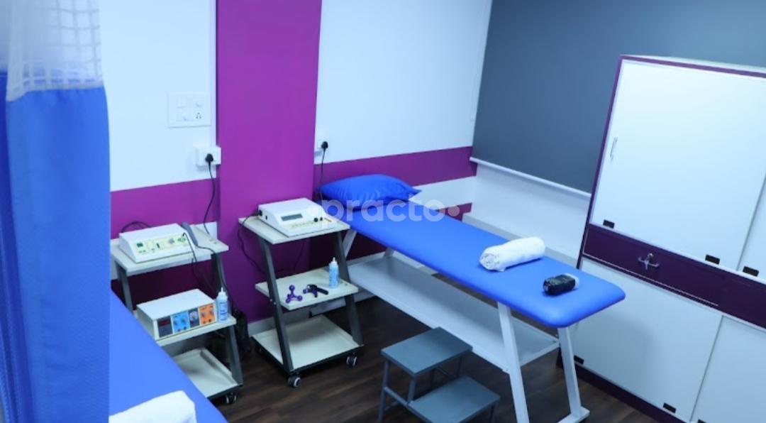 Therapy/Massage Room at Sports Kinematics India & Physiotherapy ( SKIP ) Hope College Coimbatore