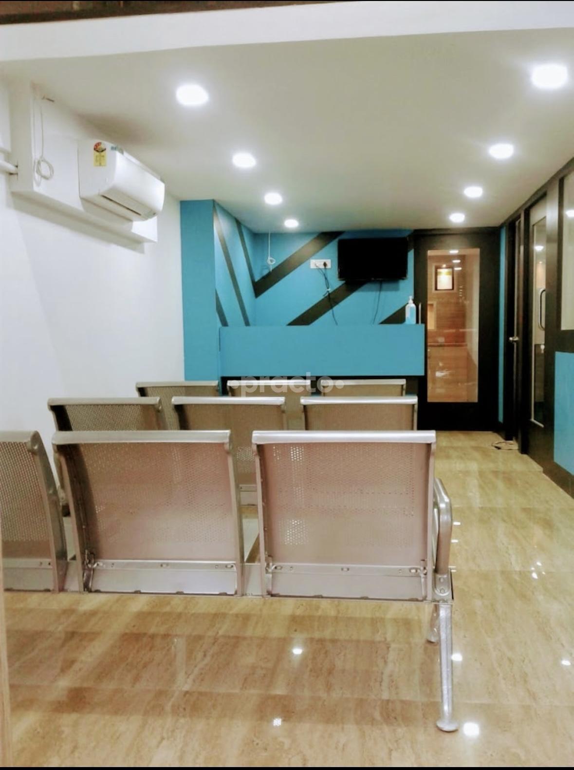 Reception Area at Dr. Vinita Pawar (THC Clinic) Borivali East Mumbai