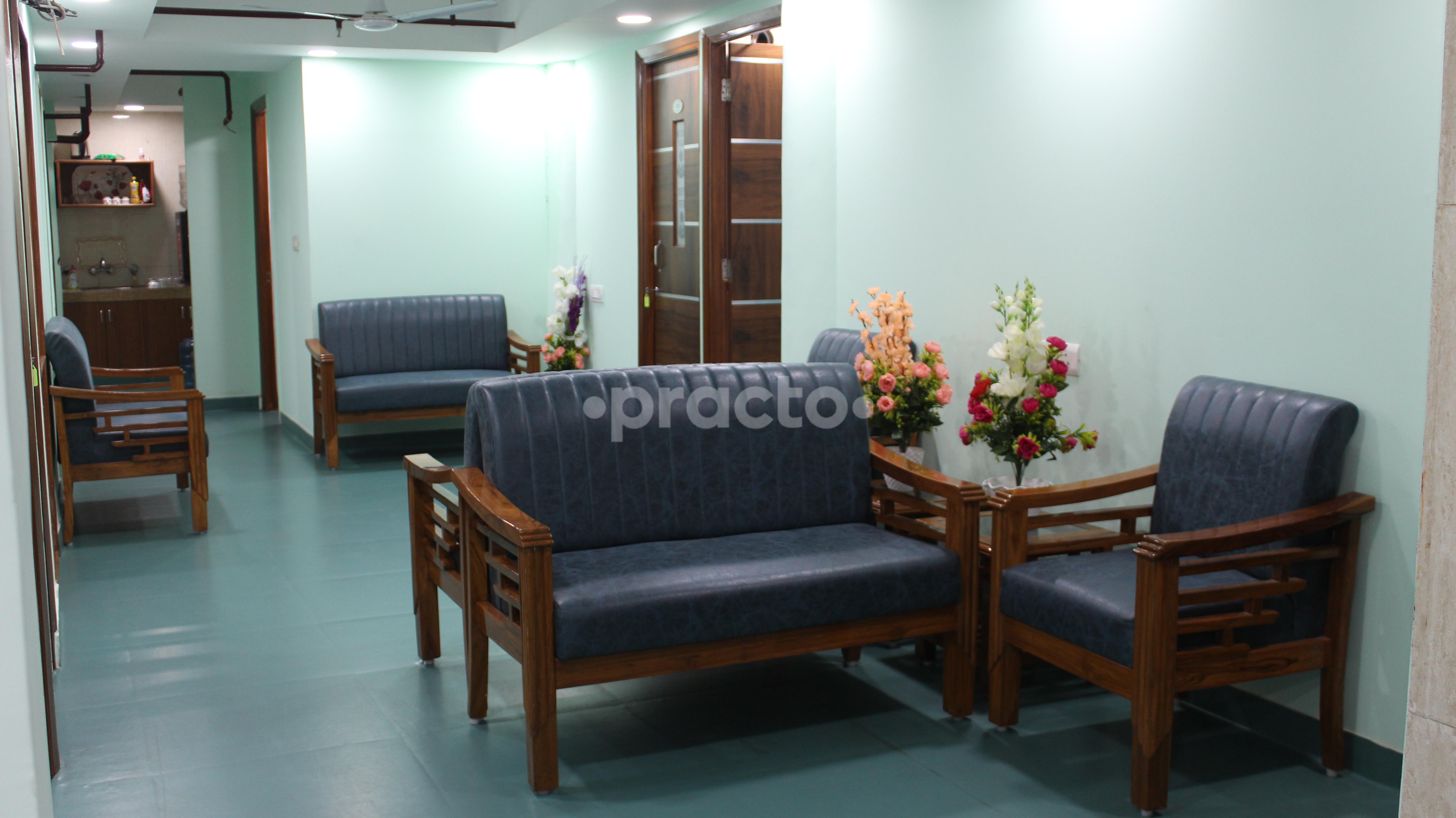 Reception Area at Doctors Plaza East Of Kailash Delhi