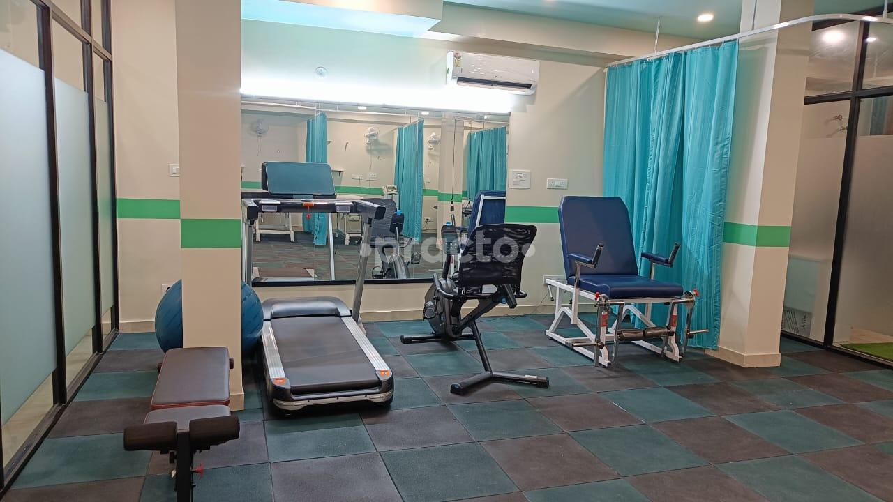 Equipment Area at CB Physiotherapy Greater Kailash Greater Kailash Part 2 Delhi