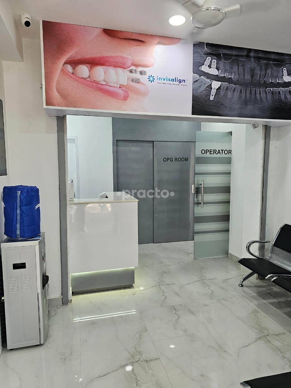 Waiting Area at Ananda Dental Care Rohini Sector 9 Delhi