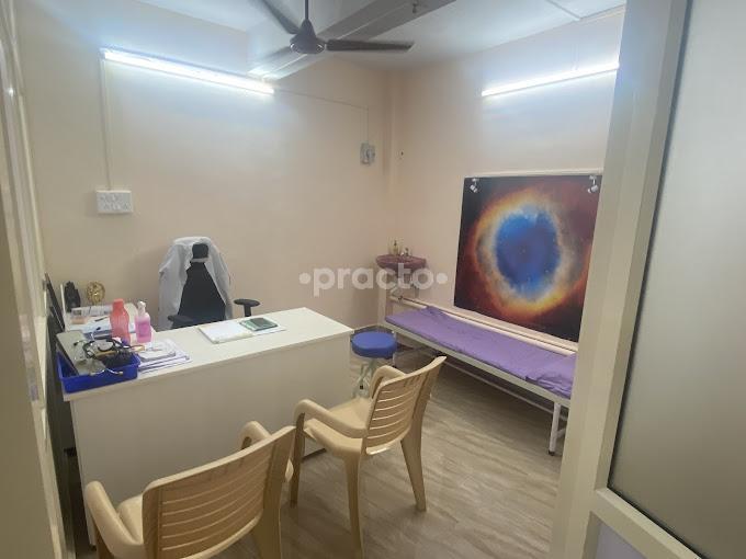 Consultation Room at Vetri Vhelava Hospitals Porur Chennai