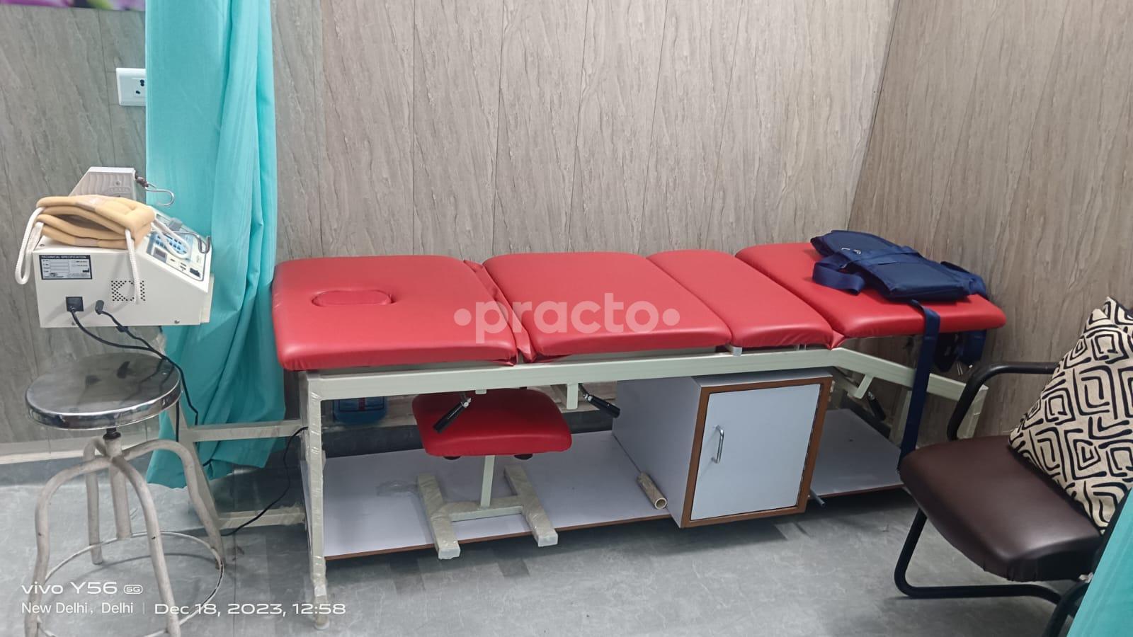 Equipment Area at Sethi Medical Centre East Of Kailash Delhi