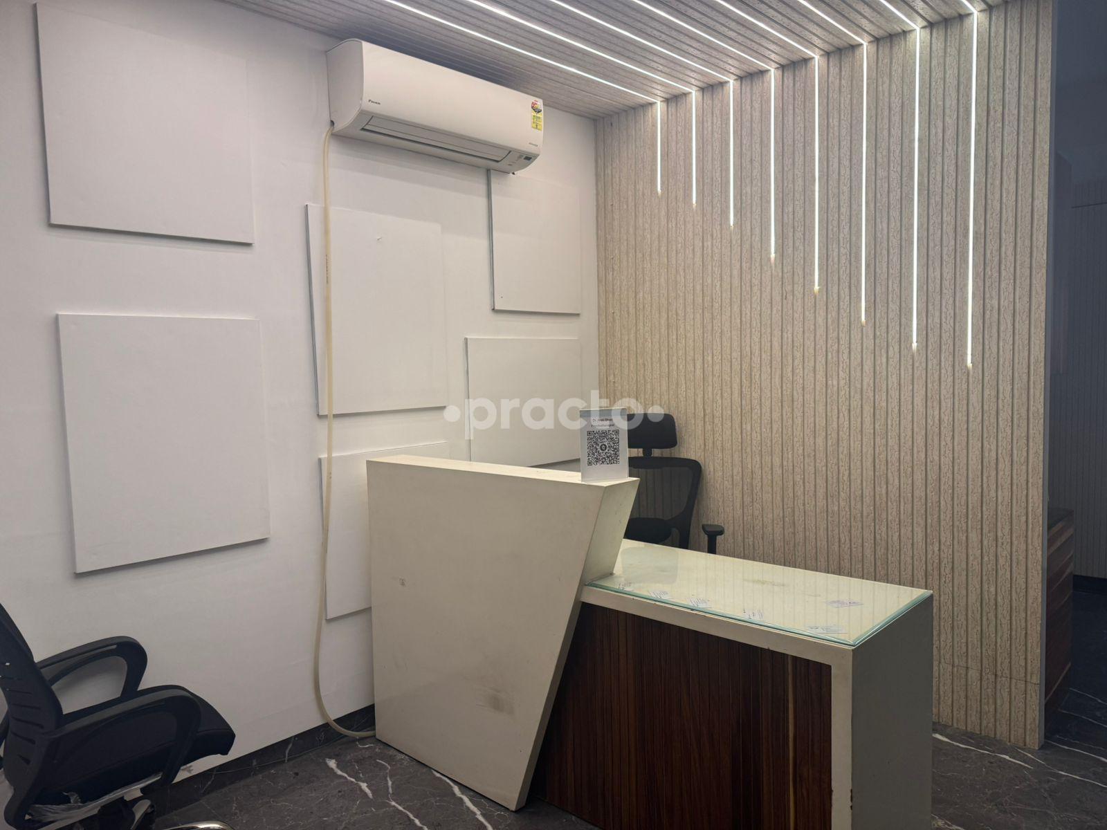 Reception Area at Dr Arati Bhatt Clinic DLF Phase I Gurgaon