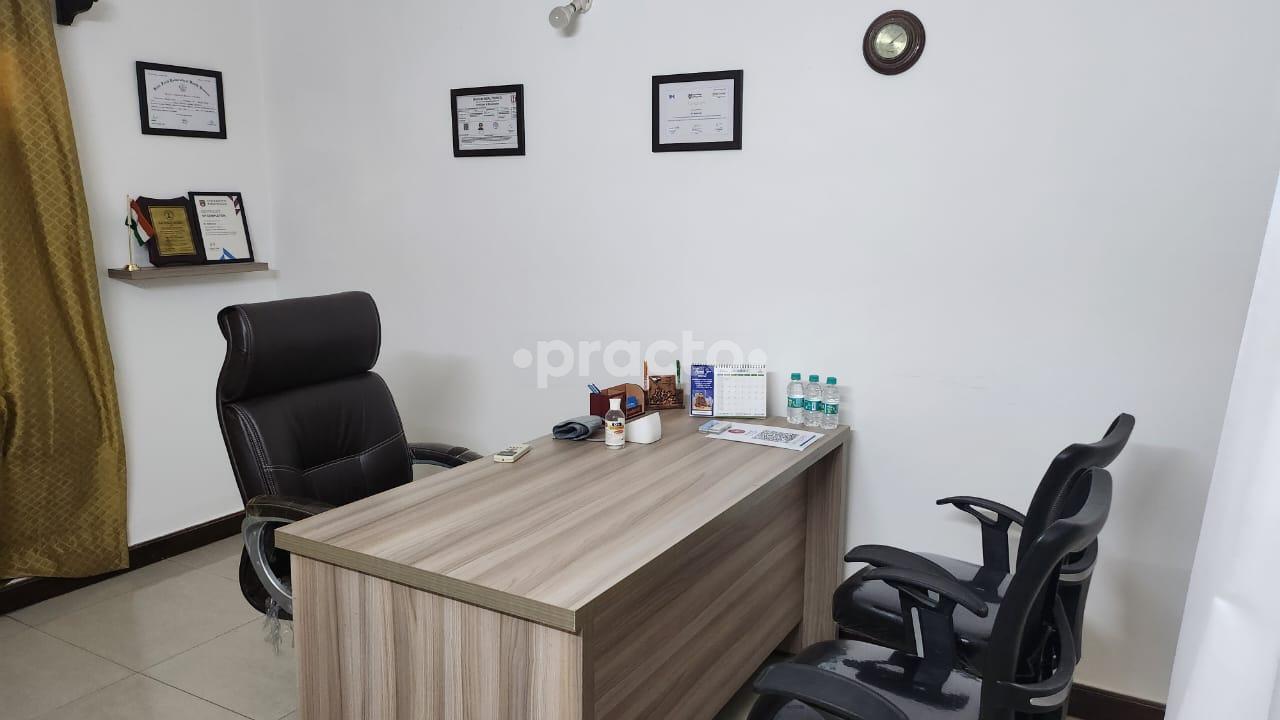 Consultation Room at Hope Wellness Clinic Dwarka Sector 10 Delhi