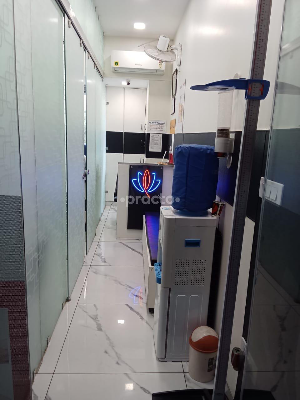 Consultation Room at Dr. Swati General Physician Vaccination Centre Dwarka Sector 12 Delhi