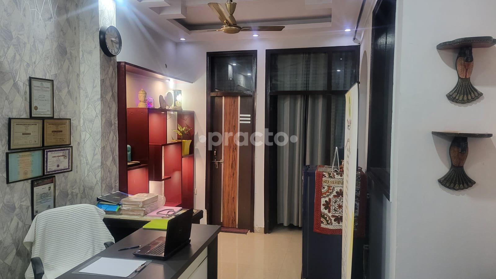 Consultation Room at Nature Raphael Dwarka Sector 13 Delhi