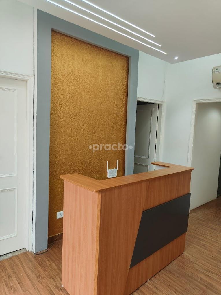 Reception Area at Aaduri Clinic Sector 39 Noida