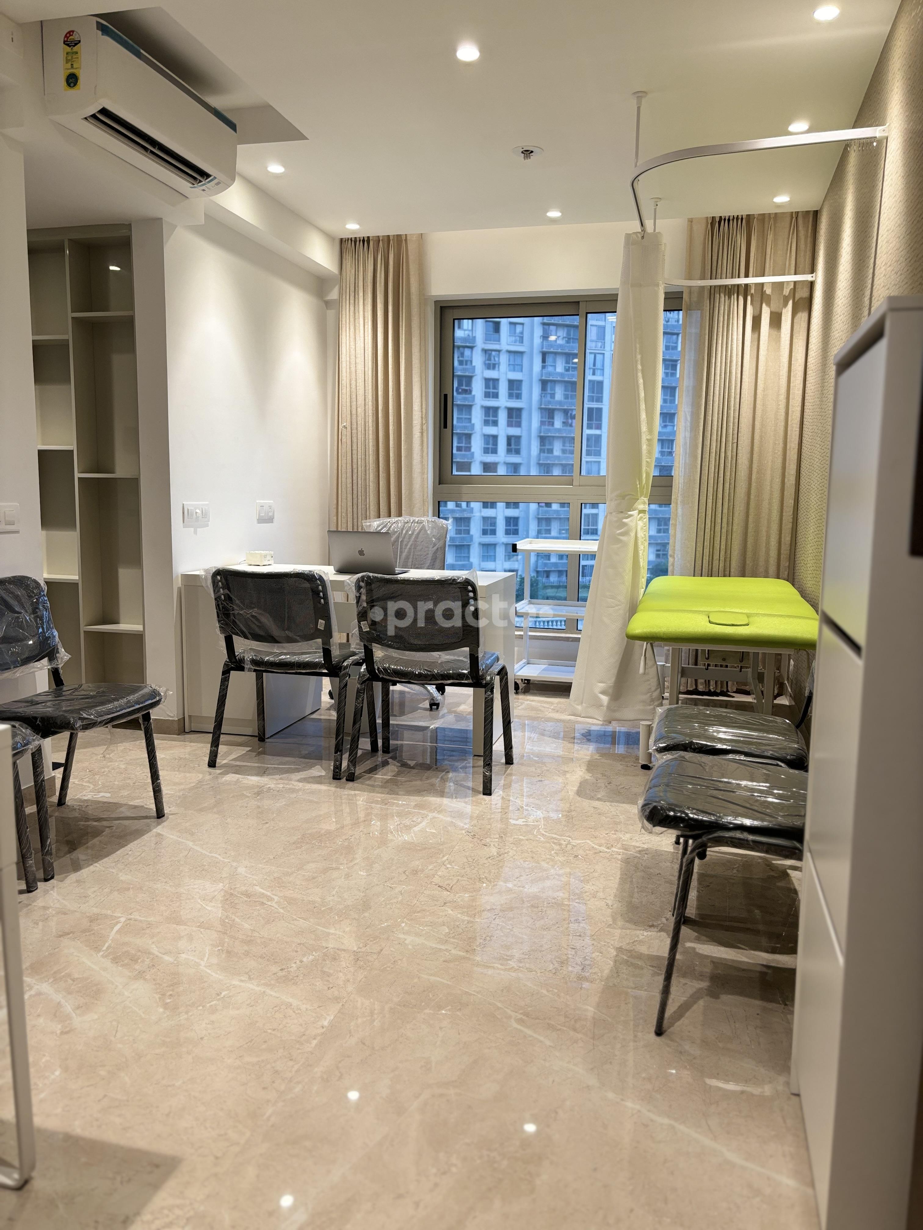 Consultation Room at Physigo Powai Mumbai