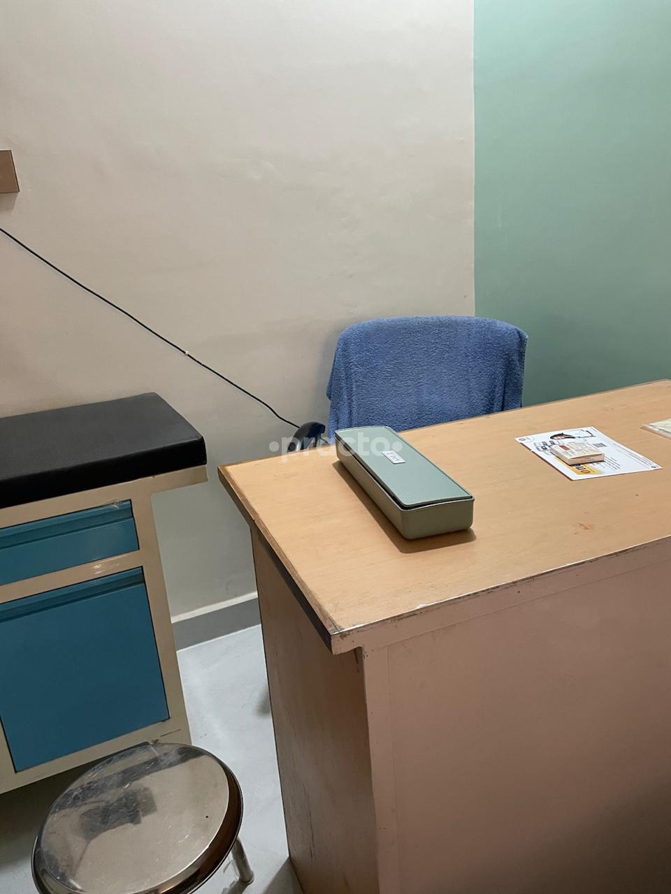 Consultation Room at Dr. Narendra Kumar Vijay Clinic Gopalpura Jaipur