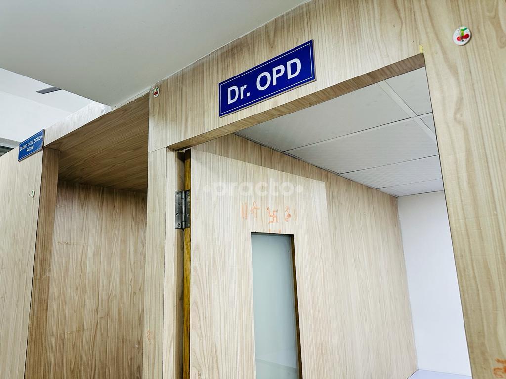Consultation Room at Dr.Sayali's Elixir Women's Health Care Clinic Pimple Saudagar Pune