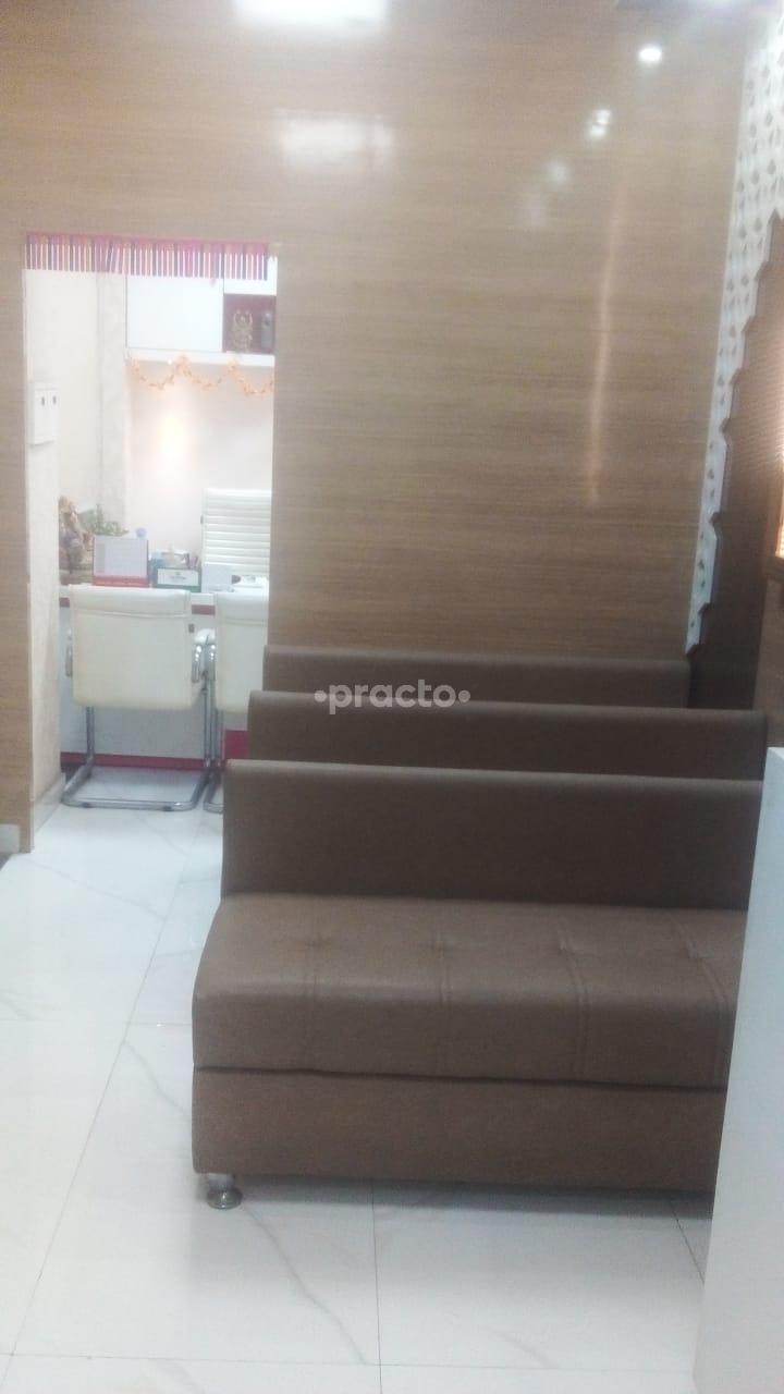 Waiting Area at Healing Cardio & OBS Gynae Clinic Sector 4 Greater Noida
