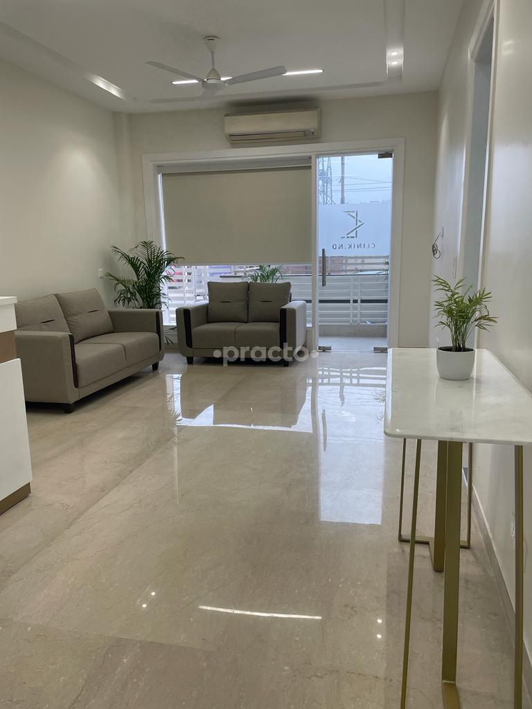 Waiting Area at DenCiti Dental Studio Gurgaon Sector 57 Gurgaon