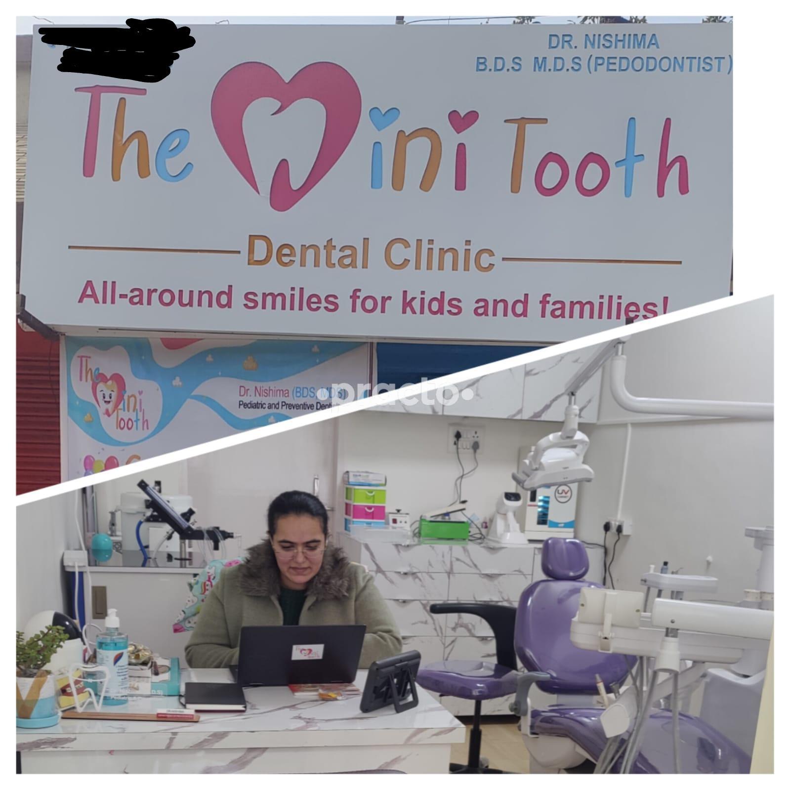 Consultation Room at The Mini Tooth Gurgaon Sector 49 Gurgaon